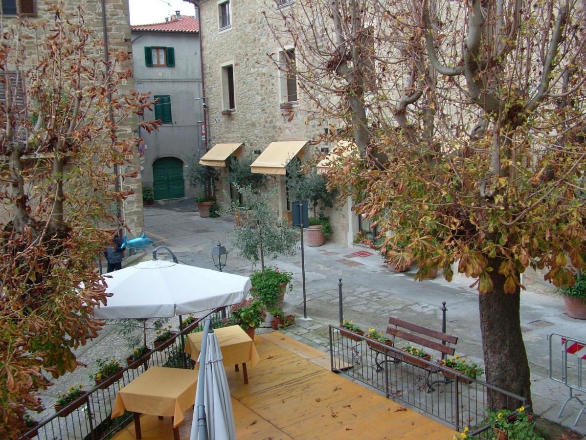 Vila Casa Della Nonna Chianni Exteriér fotografie