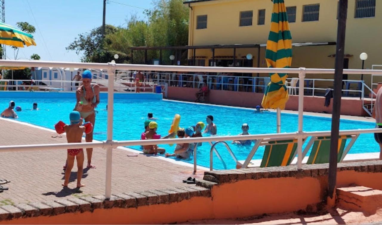 Vila Casa Della Nonna Chianni Exteriér fotografie
