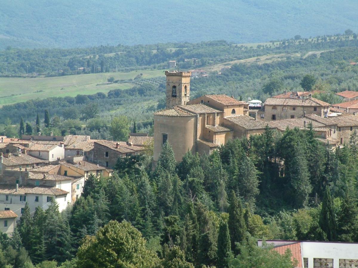 Vila Casa Della Nonna Chianni Exteriér fotografie