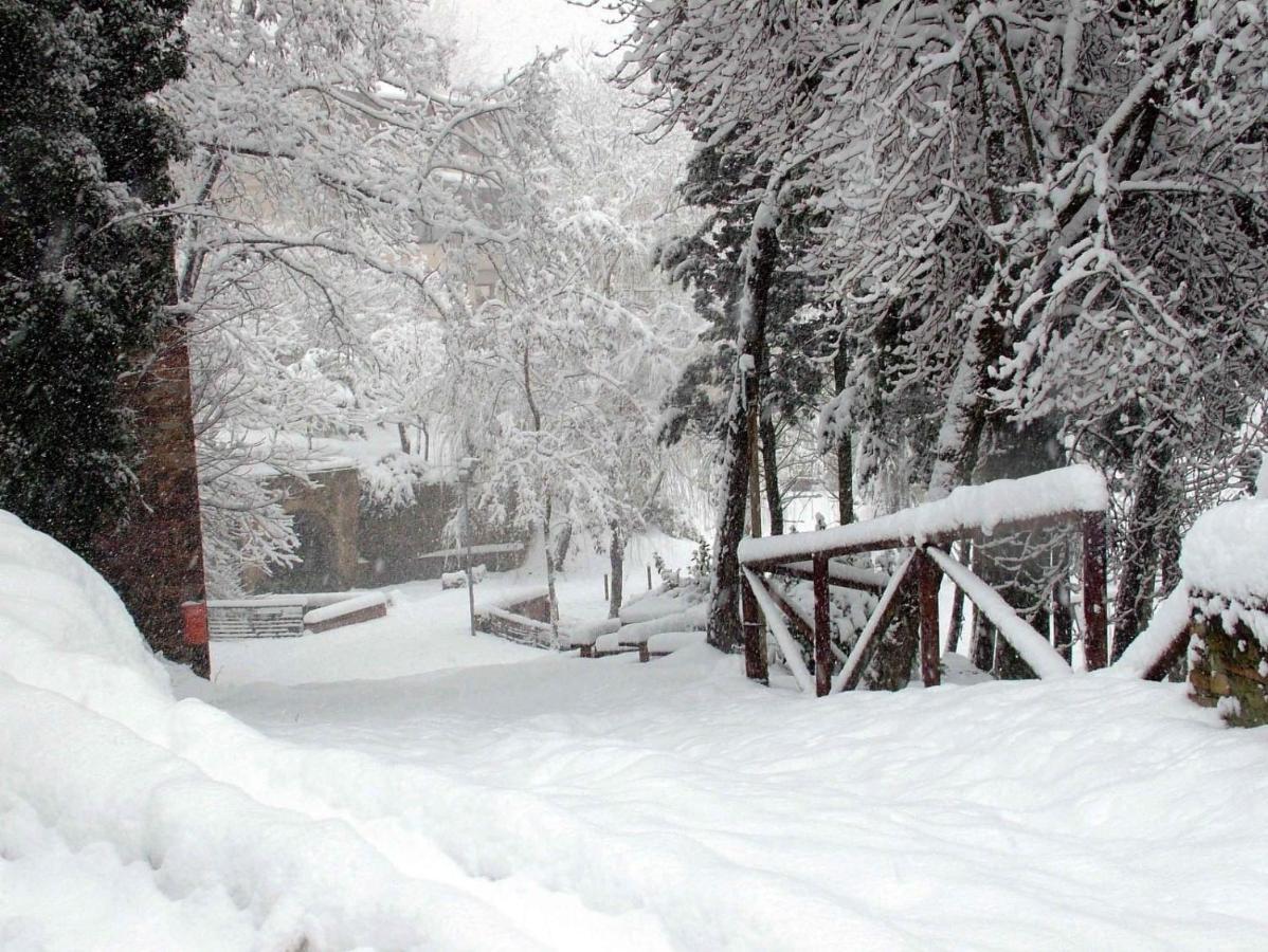 Vila Casa Della Nonna Chianni Exteriér fotografie